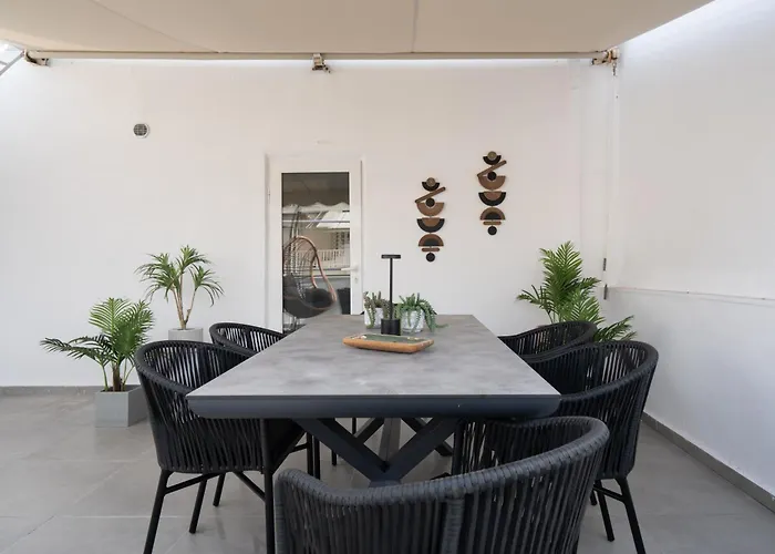 Seven Hills, Boutique s